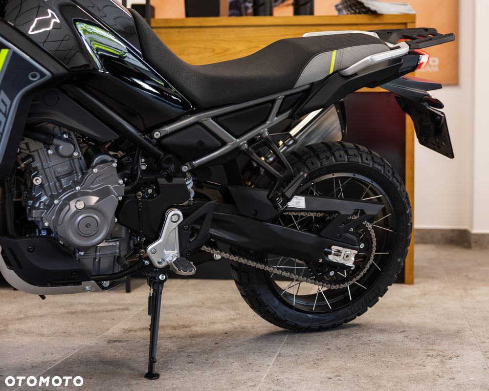 CFMoto MT - 20