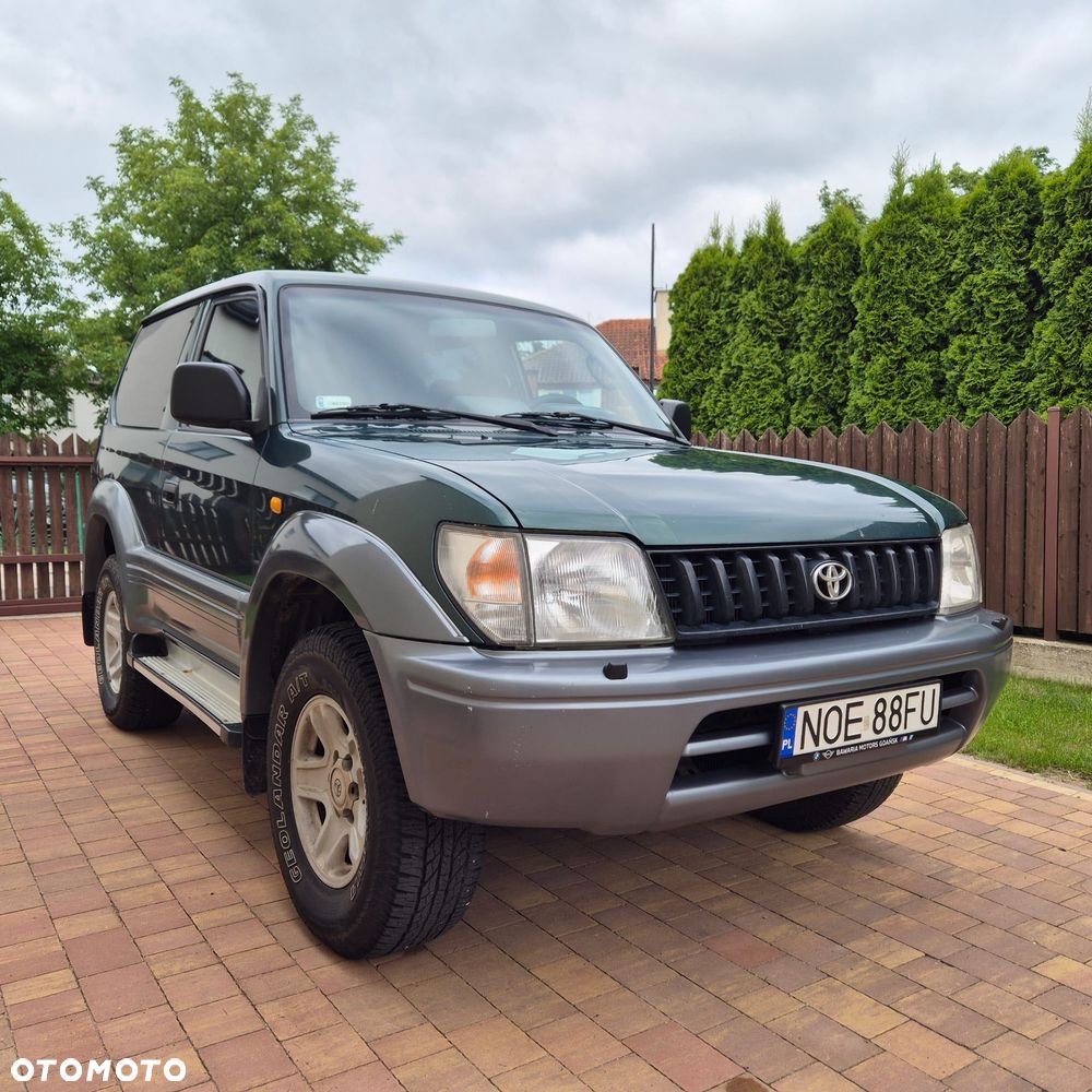 Toyota Land Cruiser - 1
