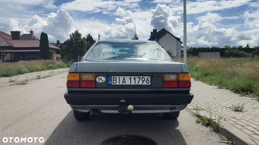 Audi 100 - 5