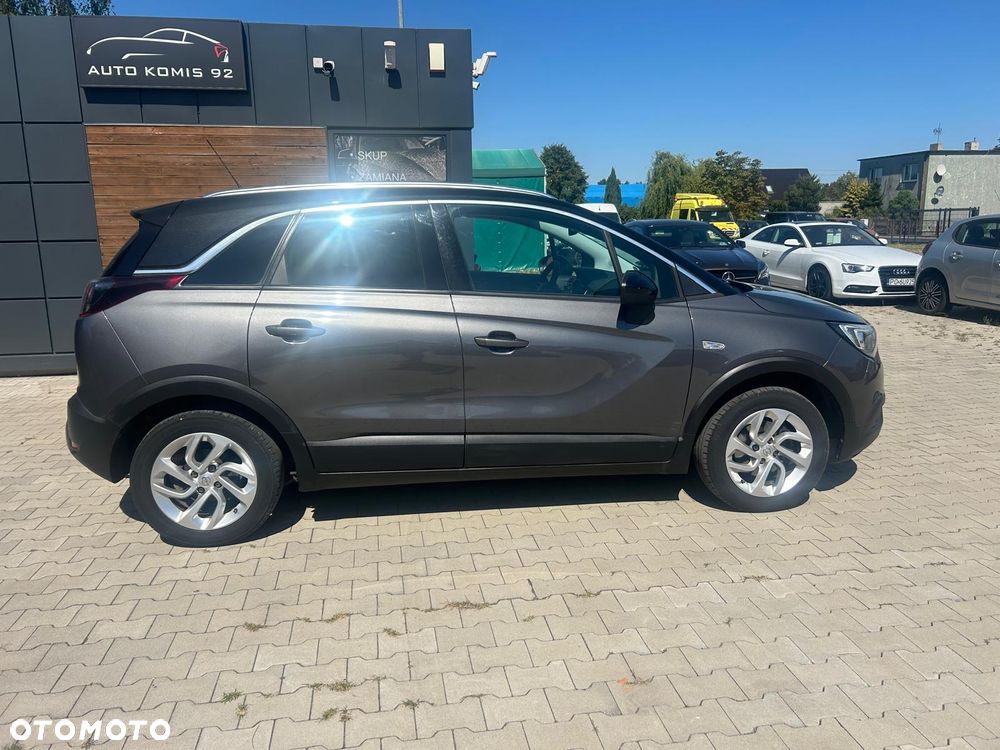 Opel Crossland X 1.2 T Design Line S&S - 4