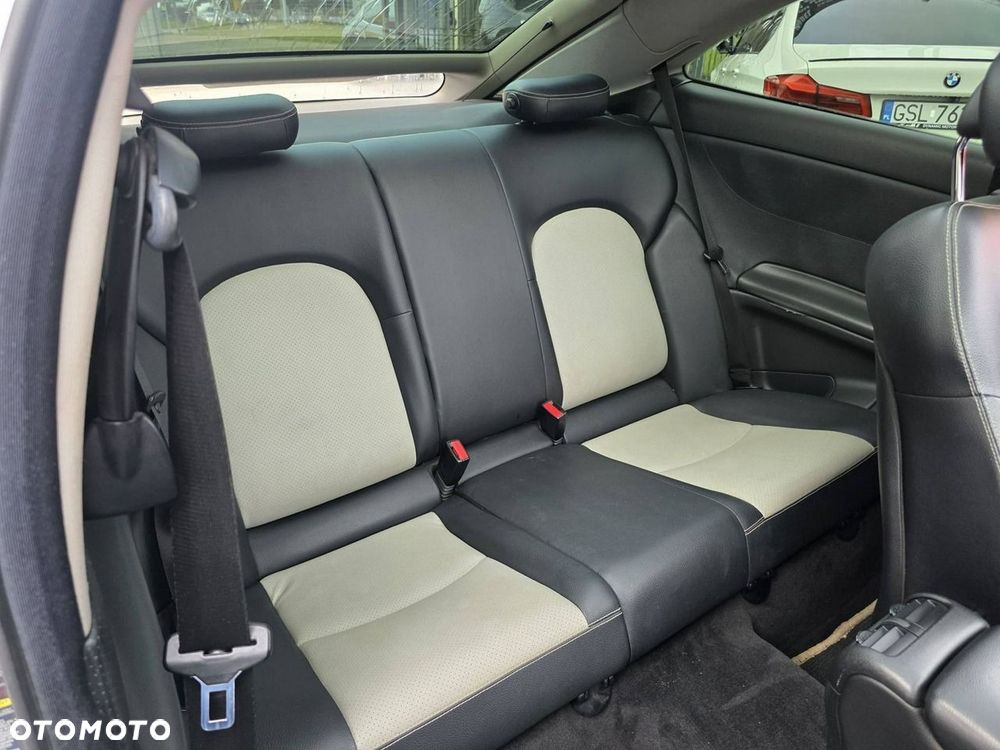 Mercedes-Benz Klasa C 200 CDI Automatik DPF Sport Edition - 24