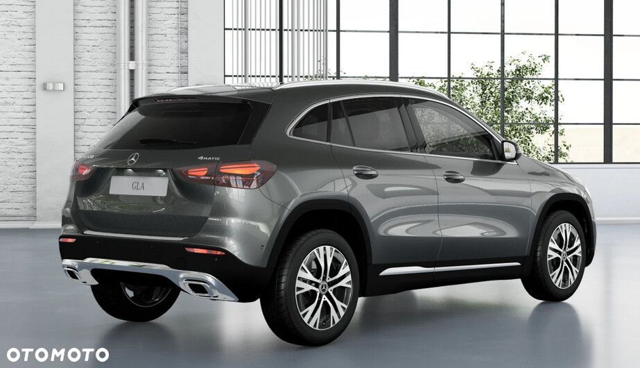 Mercedes-Benz GLA - 3