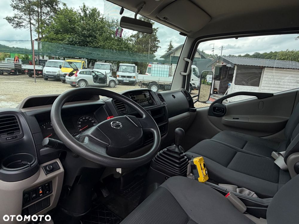 Nissan Cabstar 35.13 PODNIESIONE BURTY KIPER WYWROTKA ZADBANY IGŁA - 22