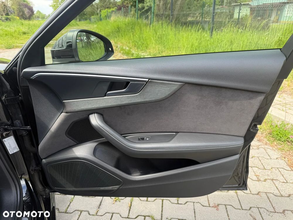 Audi A4 Avant - 30