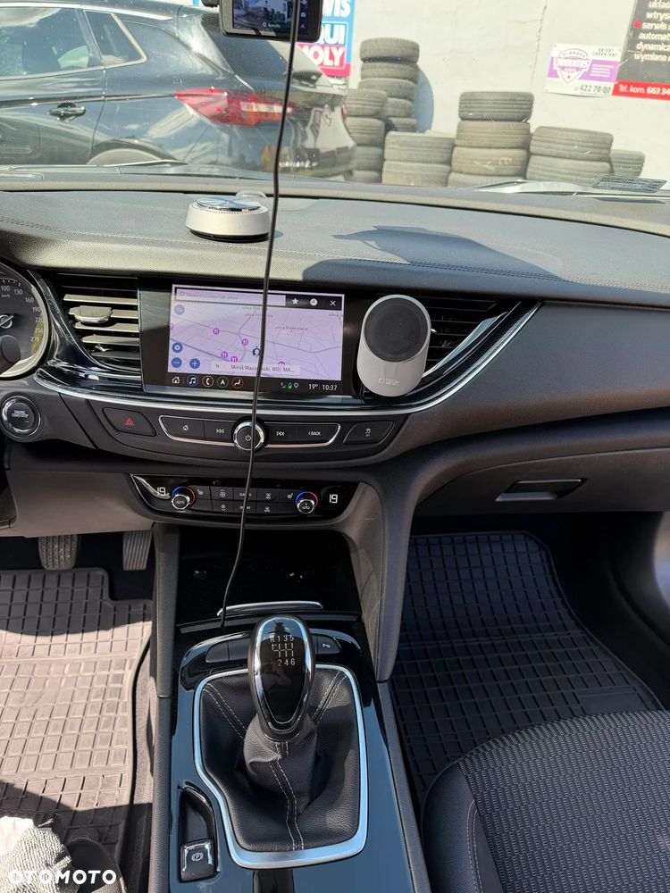 Opel Insignia - 28