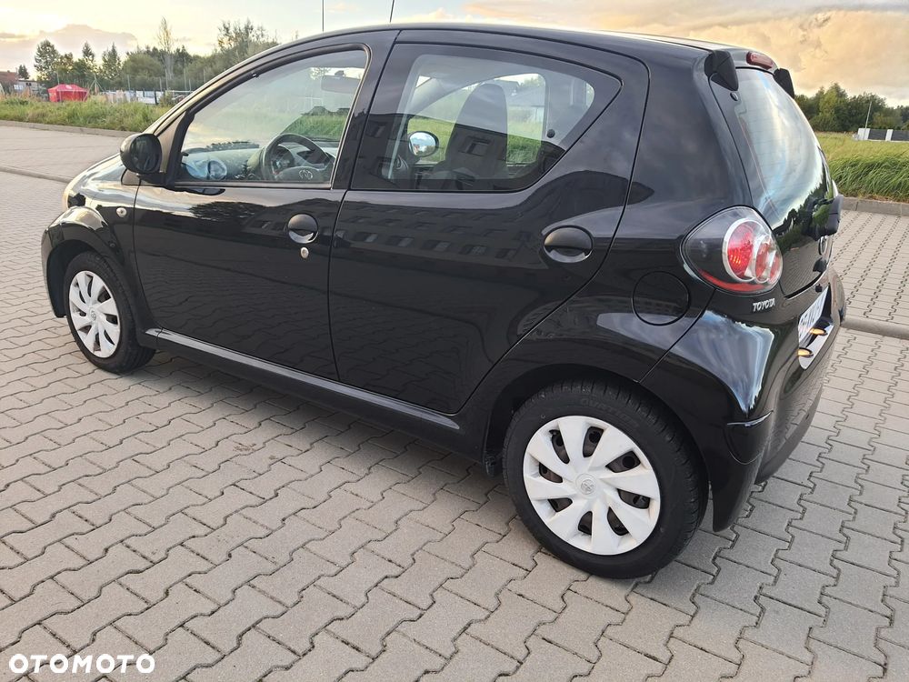 Toyota Aygo - 11