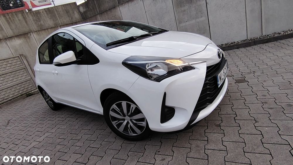 Toyota Yaris - 12