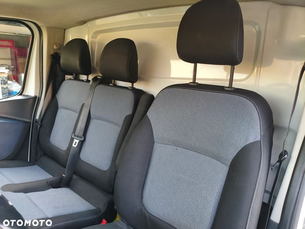 Opel Vivaro - 18