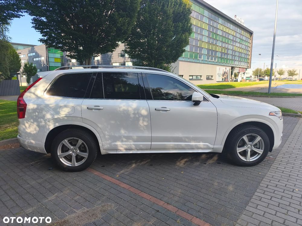Volvo XC 90 T5 AWD Geartronic Momentum - 4