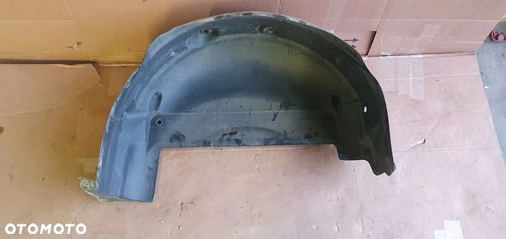 Nadkole prawy tył tylne prawe Renault Trafic III Vivaro B 93867907 767481698R - 2