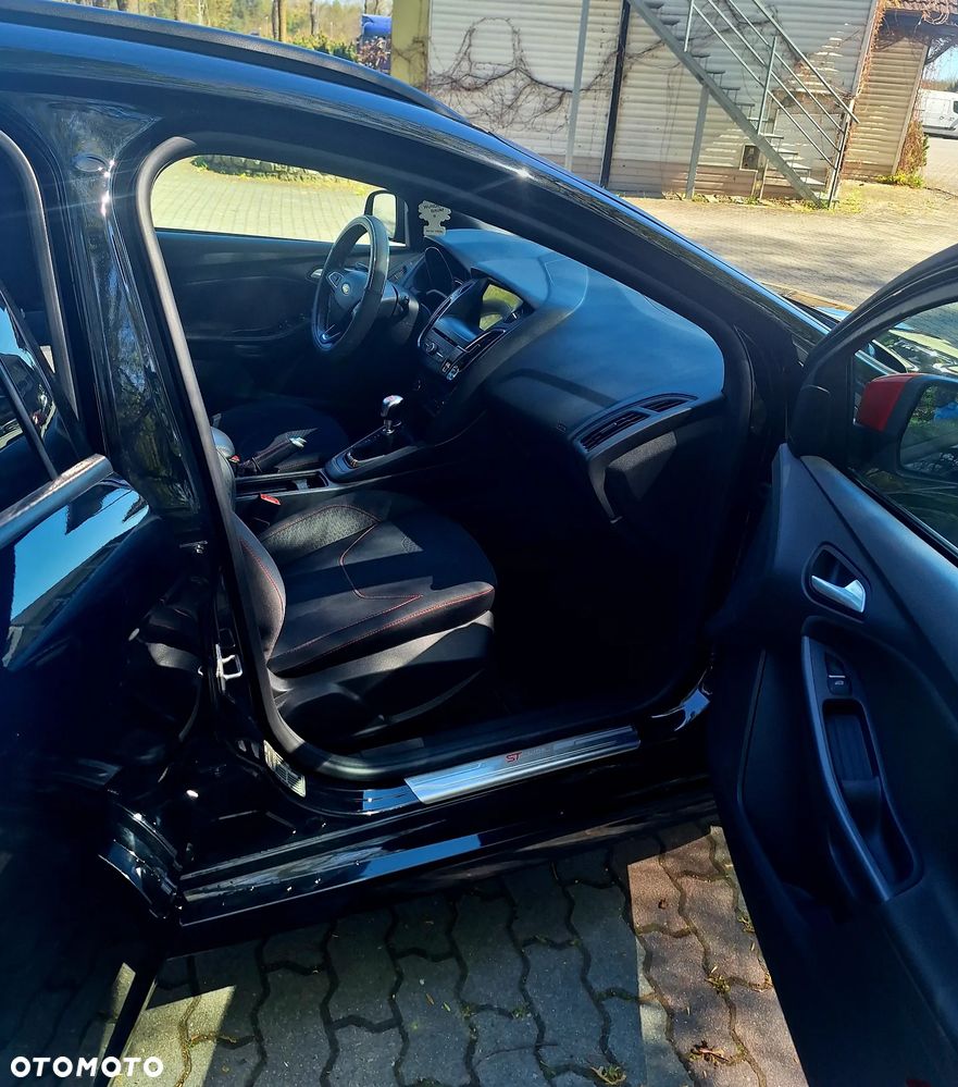 Ford Focus 1.5 EcoBoost STart-Stopp-System ST-LINE - 6