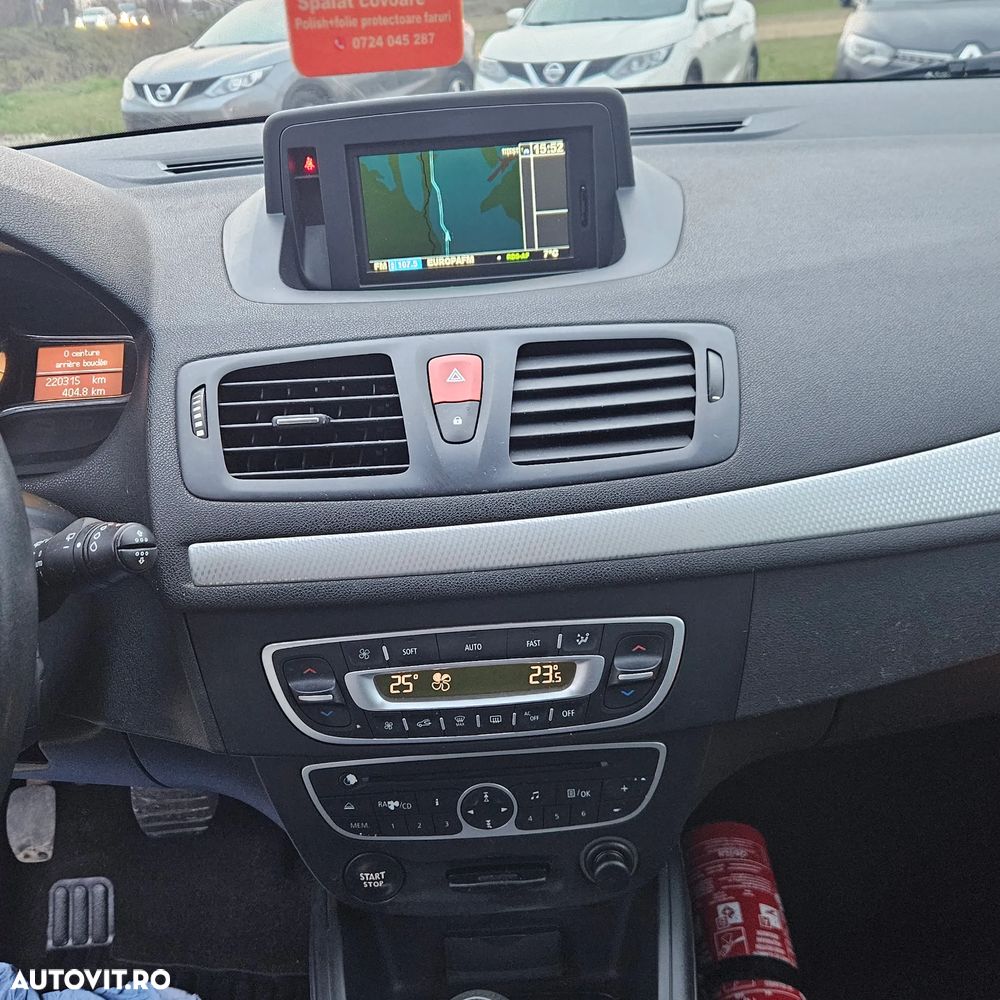 Renault Megane ENERGY dCi 110 Start & Stop Bose Edition - 8