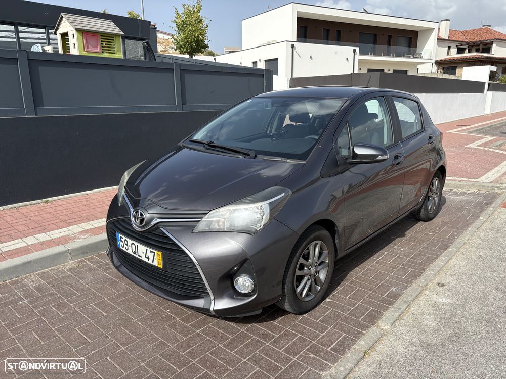 Toyota Yaris 1.33 VVT-i Comfort+P.Style - 2