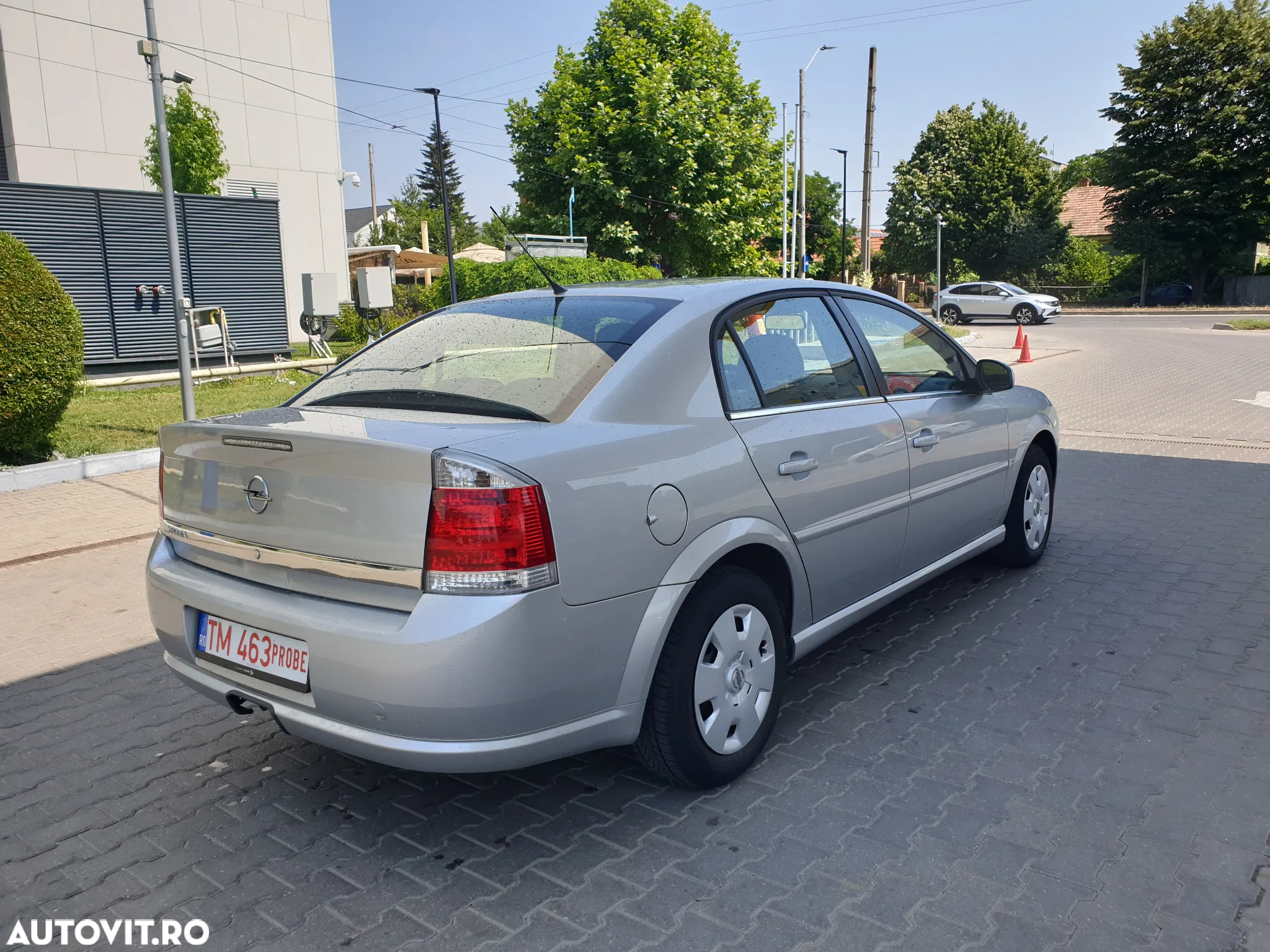 Opel Vectra 1.6i Essentia - 3