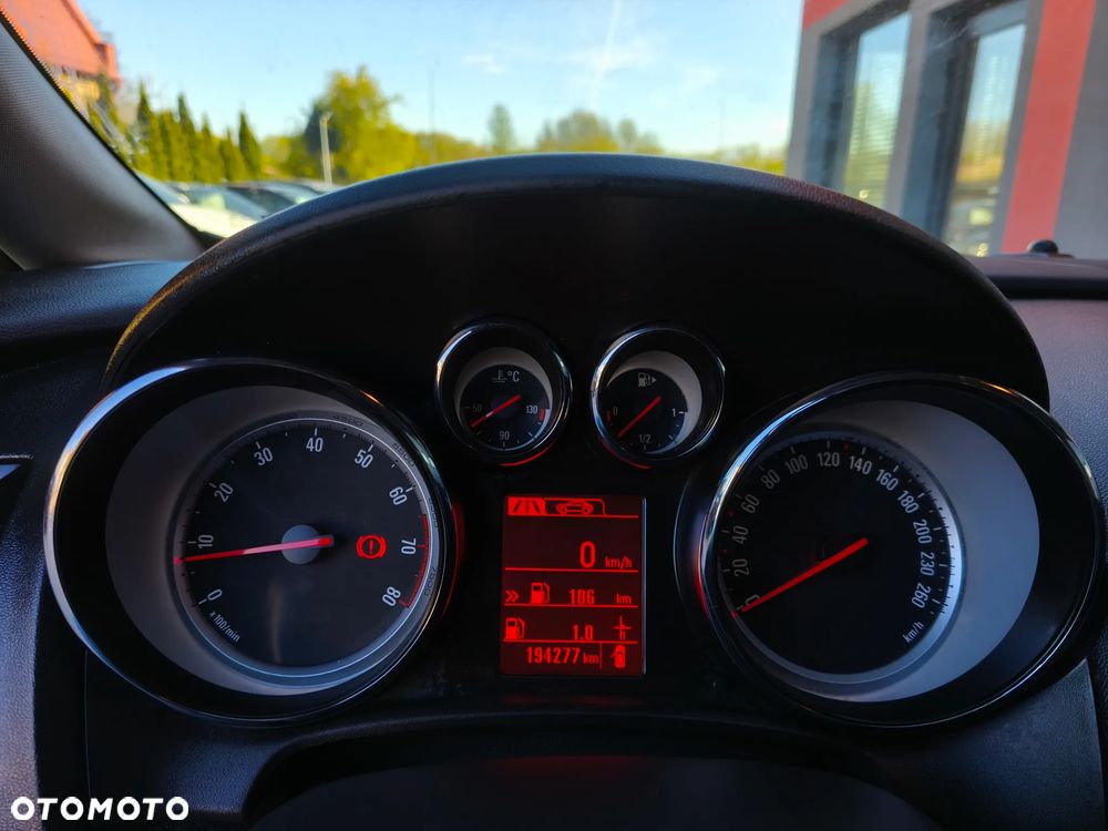 Opel Astra 1.4 T Cosmo EU6 - 12