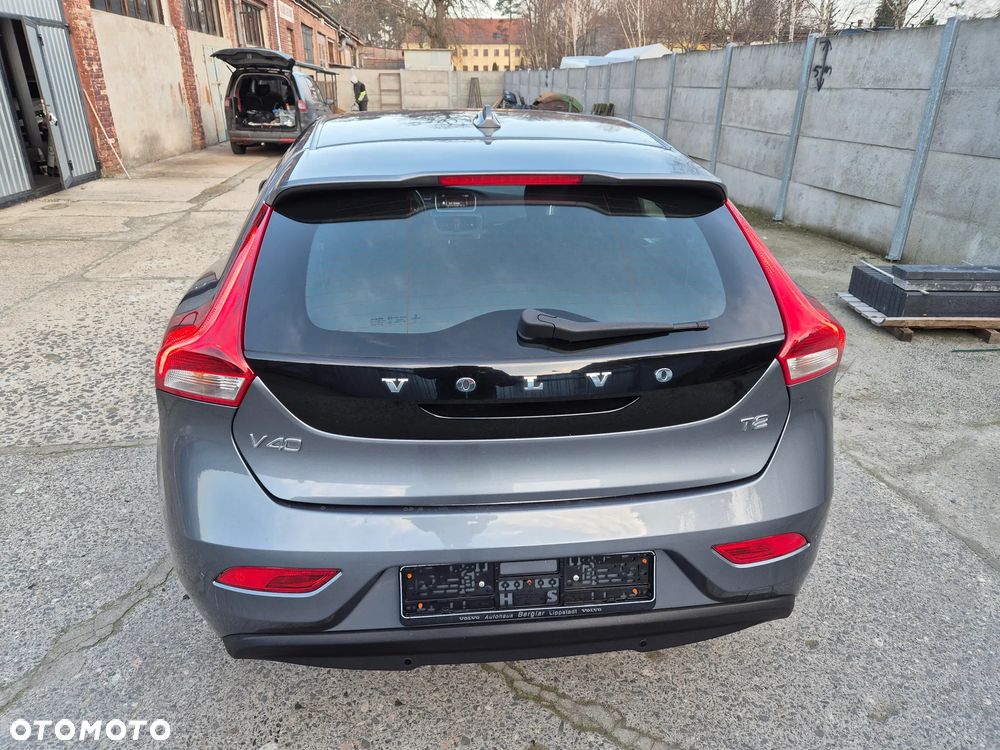 Volvo V40 T2 Inscription - 11