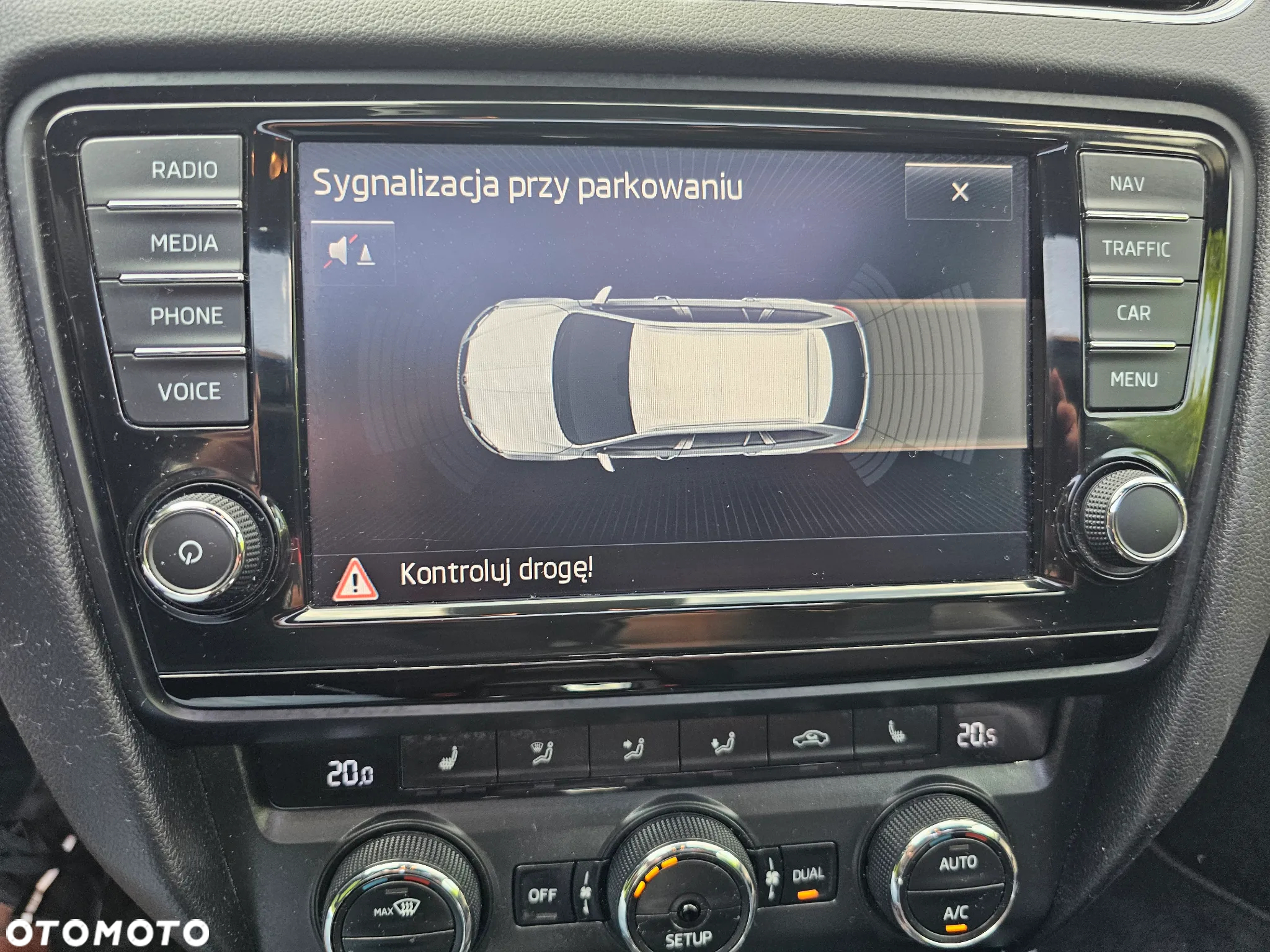 Skoda Octavia Combi 2.0 TDI DSG RS - 27