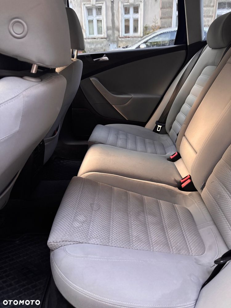 Volkswagen Passat 2.0 TDI DPF Comfortline DSG - 13