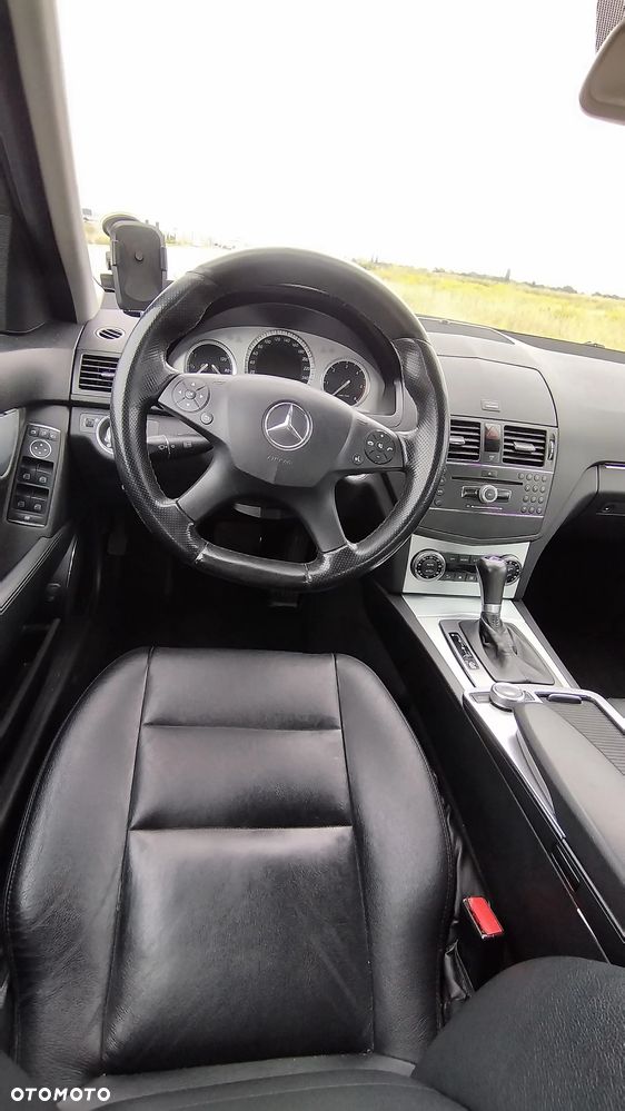 Mercedes-Benz Klasa C 320 CDI Avantgarde 4-Matic - 13