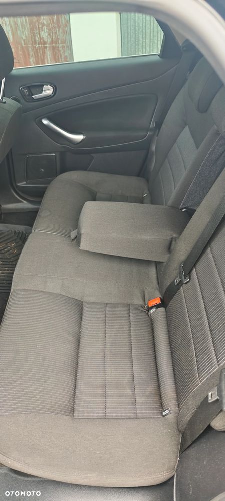 Ford Mondeo 2.0 TDCi Viva Titanium - 10