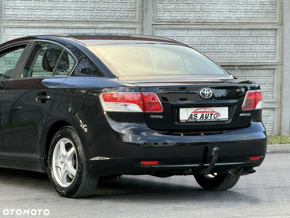 Toyota Avensis 1.8 Prestige - 38