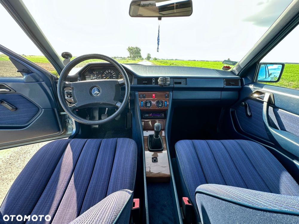 Mercedes-Benz W124 (1984-1993) - 7