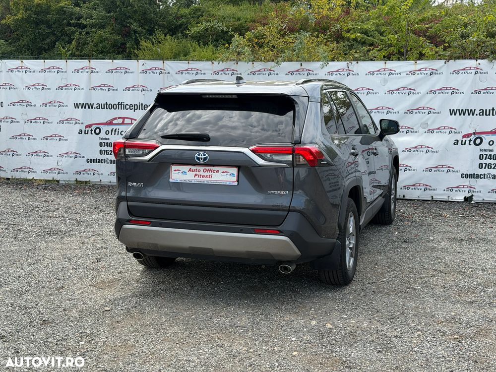 Toyota RAV4 - 4
