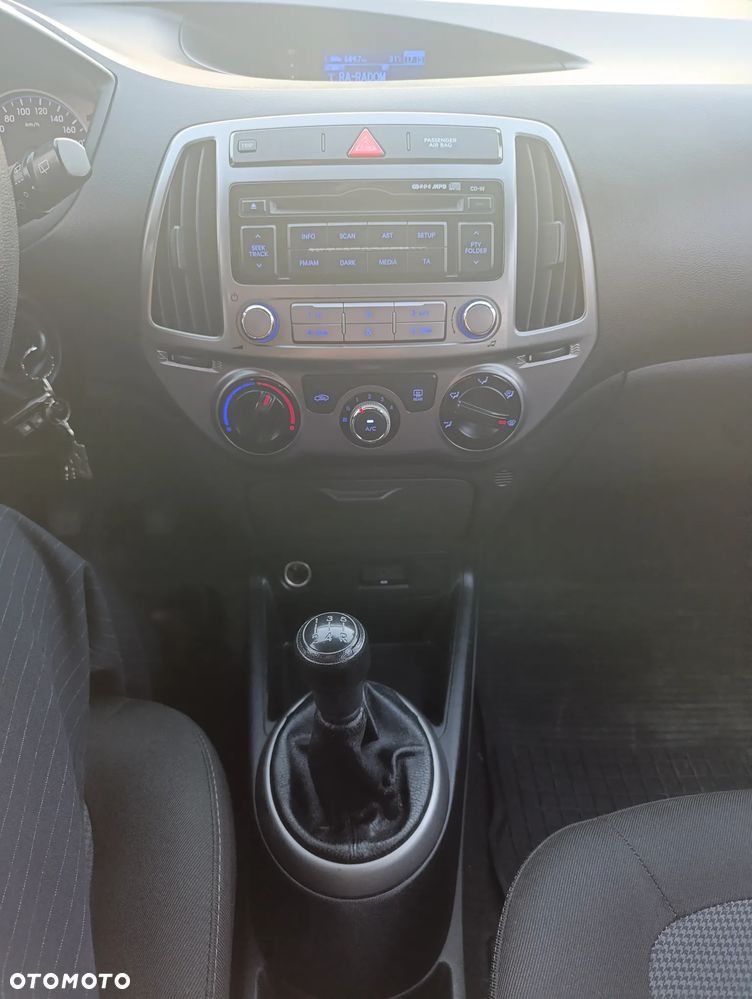 Hyundai i20 - 8