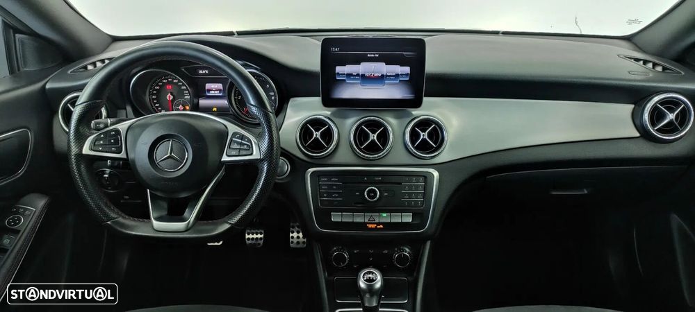 Mercedes-Benz CLA 180 d Shooting Brake AMG Line - 9