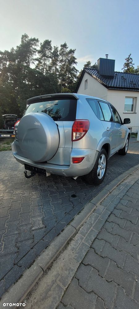 Toyota RAV4 2.2 D-CAT 4x4 Executive - 4