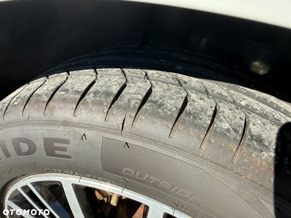 Volkswagen Golf 1.2 TSI BMT Start - 29