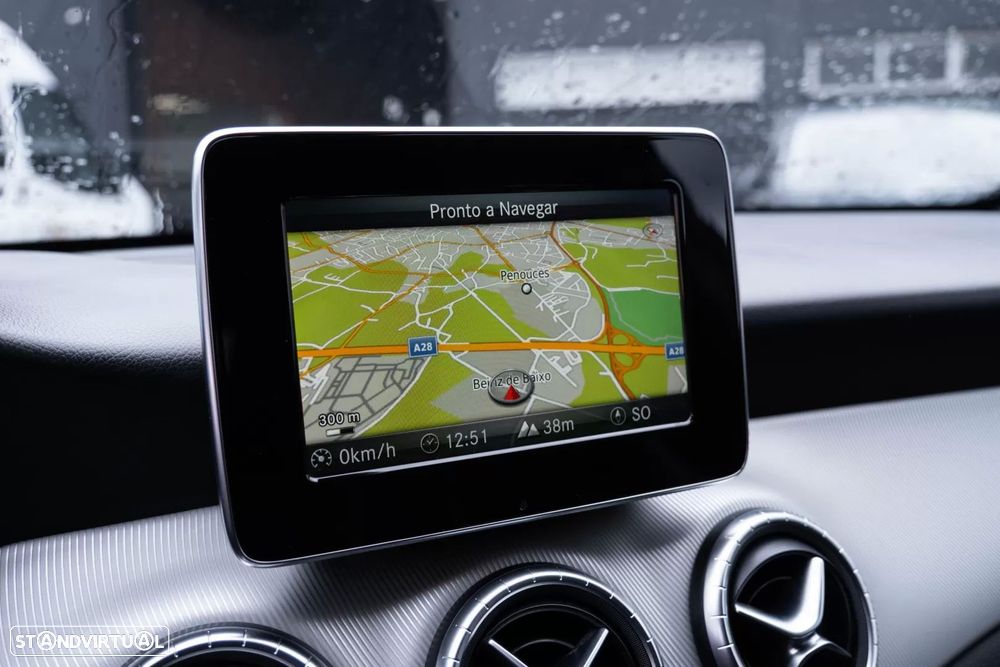 Mercedes-Benz CLA 180 d Shooting Brake - 26