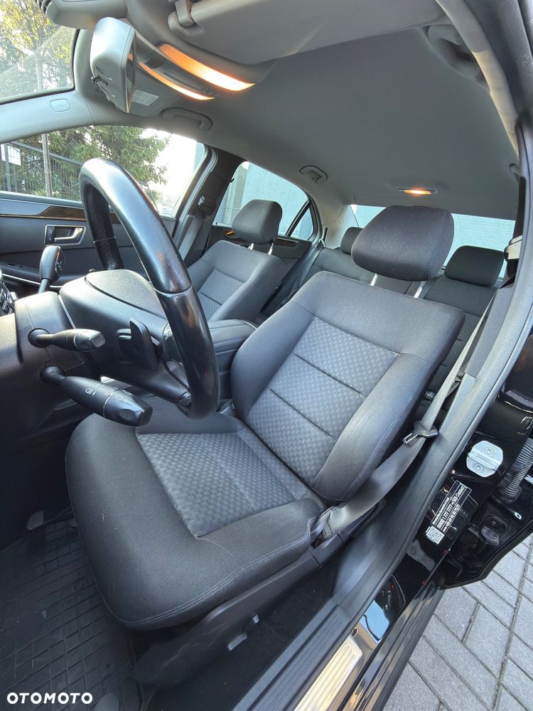 Mercedes-Benz Klasa E 220 CDI BlueEff - 10
