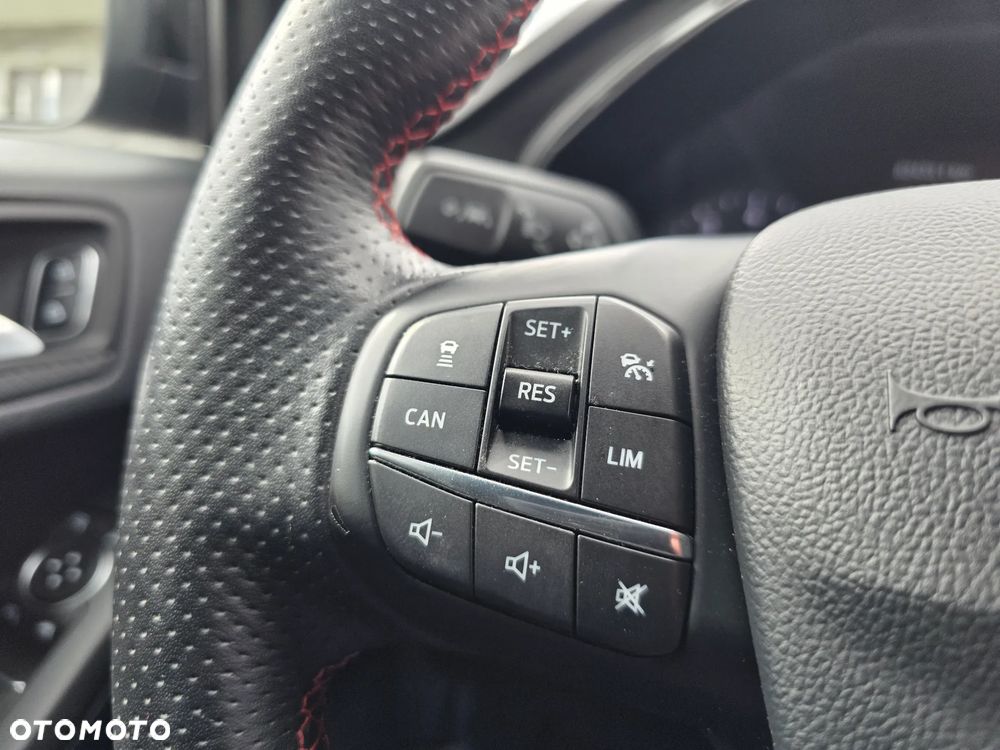 Ford Focus 1.5 EcoBoost ST-Line Business - 15