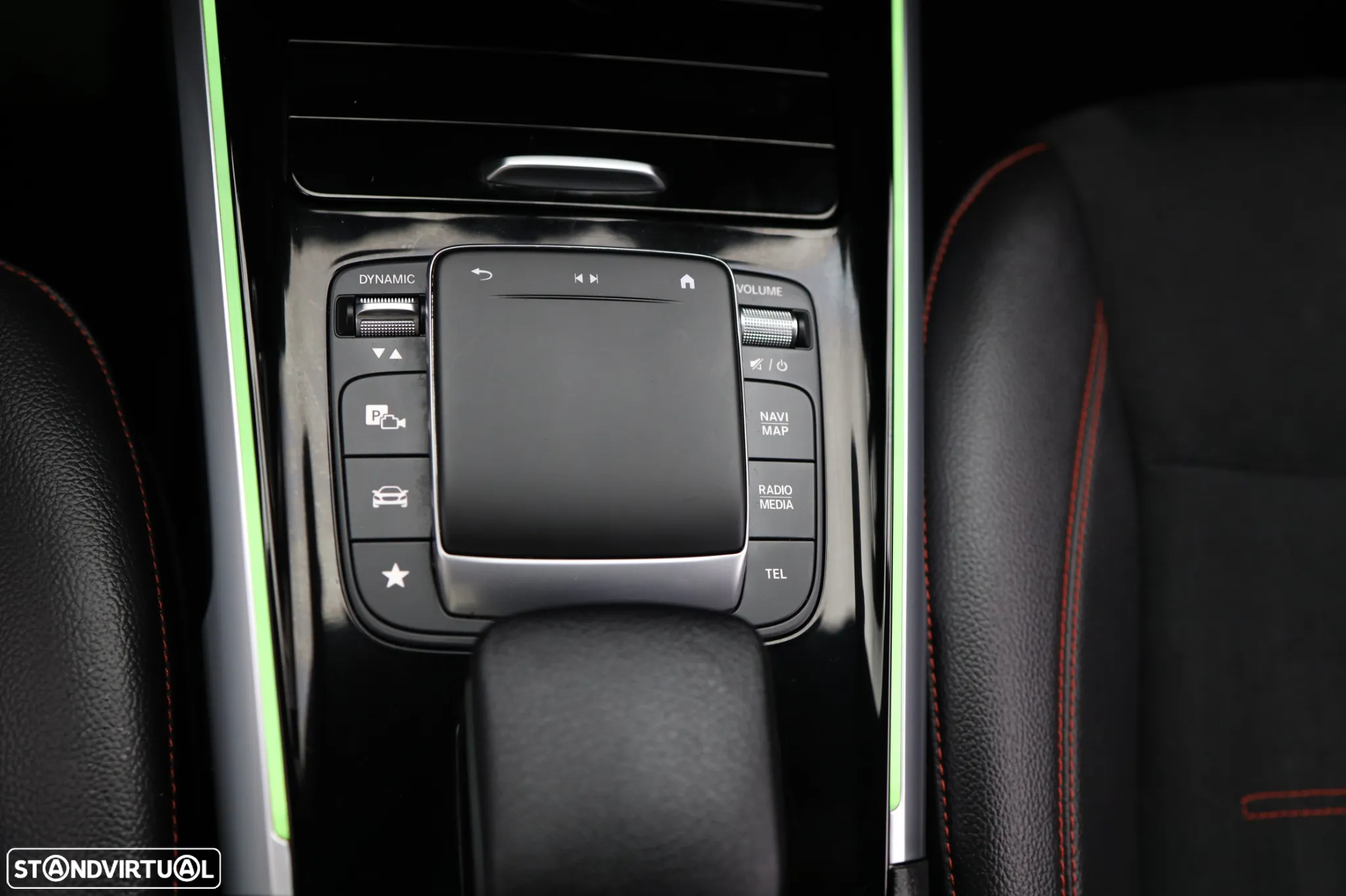 Mercedes-Benz GLB 200 d AMG Line - 20