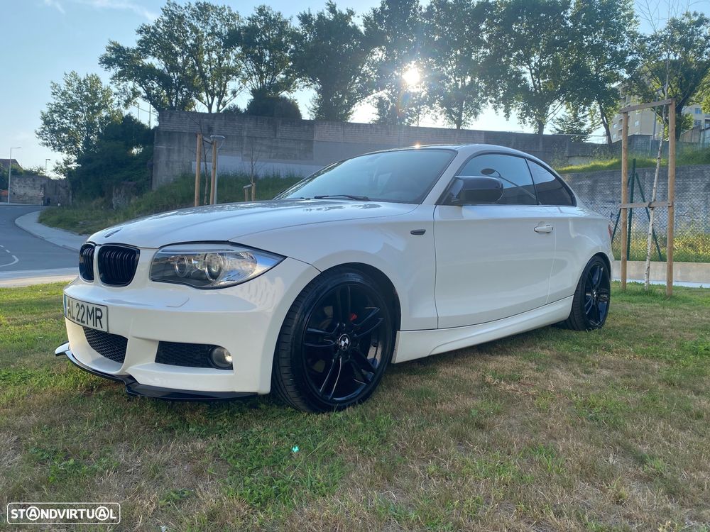 BMW 118 d Limited Edition Lifestyle c/ M Sport Pack - 3