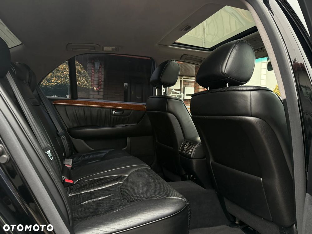 Lexus LS Prezydent - 11