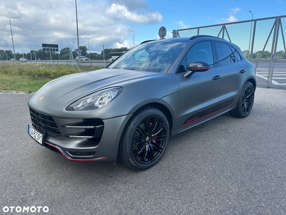 Porsche Macan Turbo PDK - 35