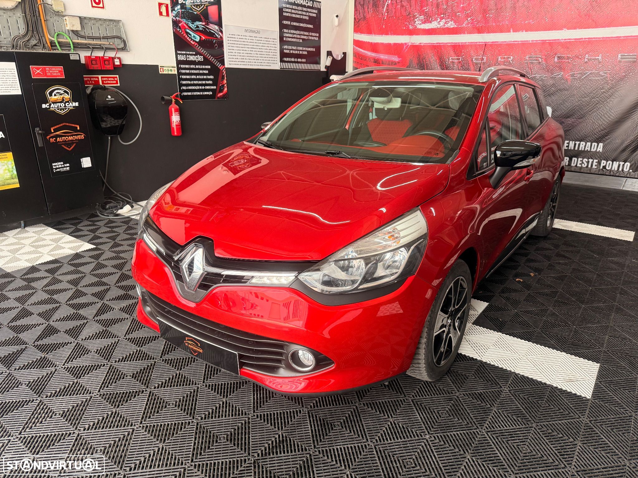 Renault Clio Sport Tourer 0.9 TCE Dynamique S - 1