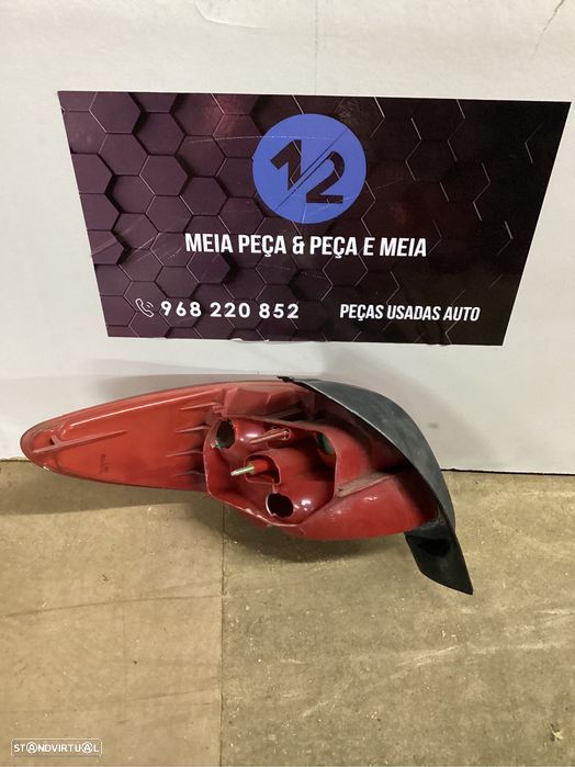 Farolim traseiro direito Peugeot 206 do ano 1999 - 2