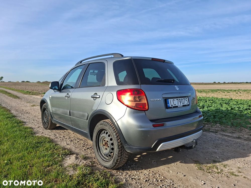 Suzuki SX4 1.9 DDiS 4WD GS / Premium - 3