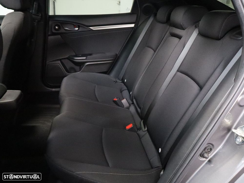 Honda Civic 1.0 i-VTEC Executive - 9