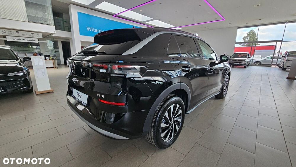 Volkswagen T-Roc - 9