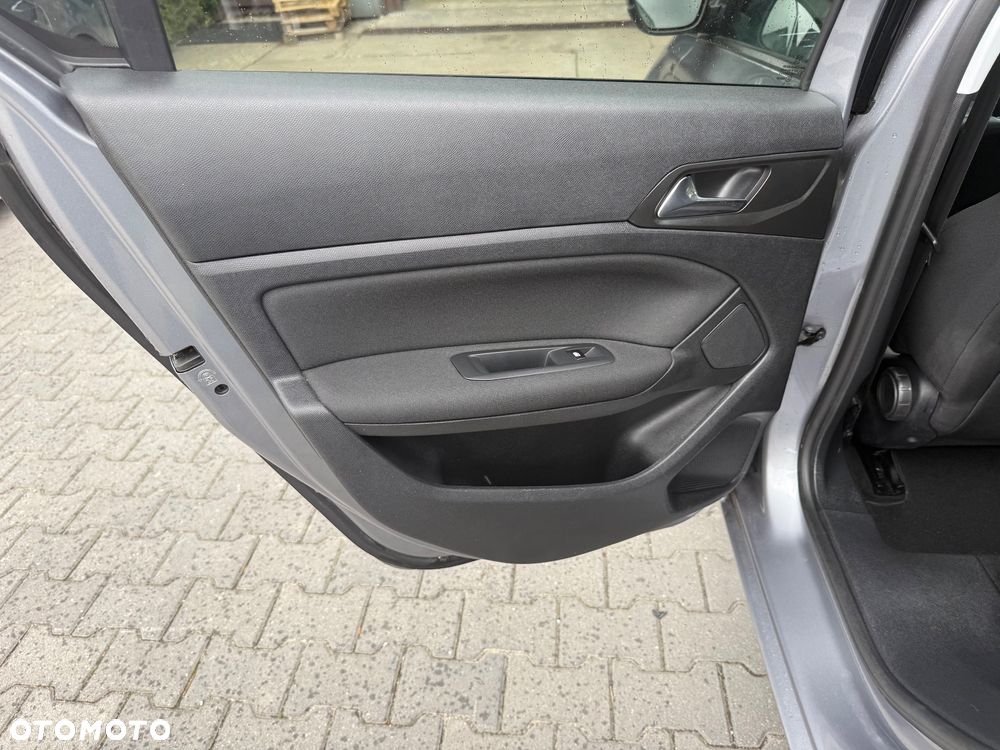 Peugeot 308 1.2 PureTech Access S&S - 10