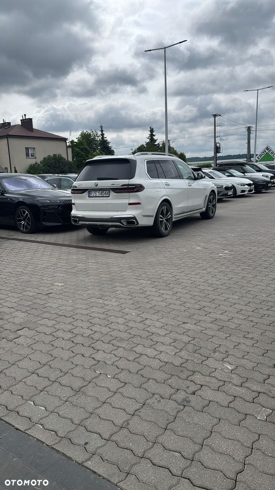 BMW X7 xDrive40d mHEV M Sport Edition sport - 16
