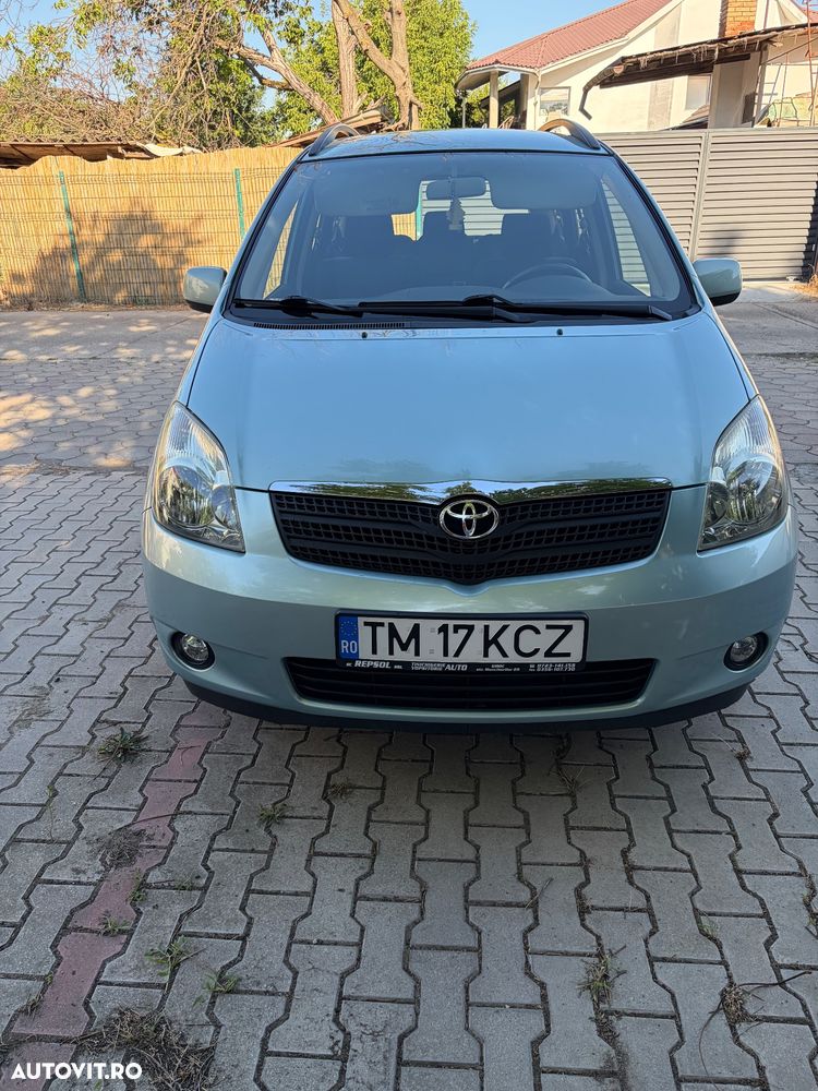 Toyota Corolla Verso 2.0 D-4D - 8