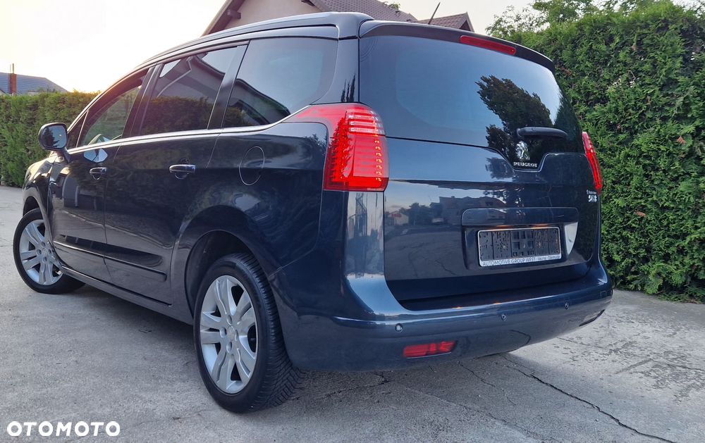 Peugeot 5008 - 5