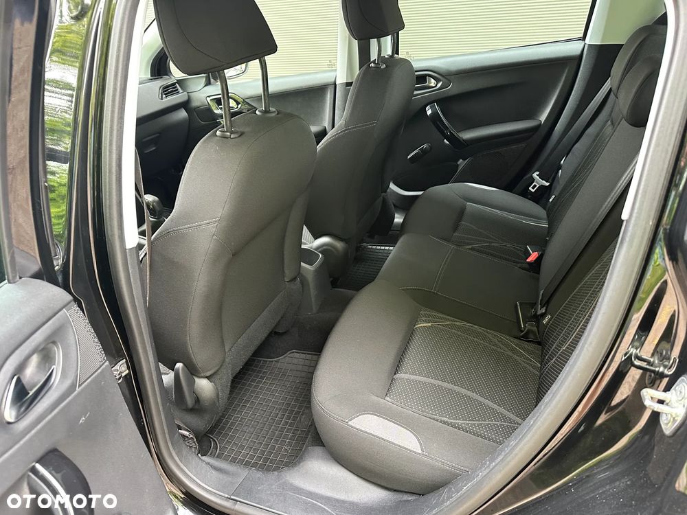 Peugeot 208 PureTech 82 Active - 5