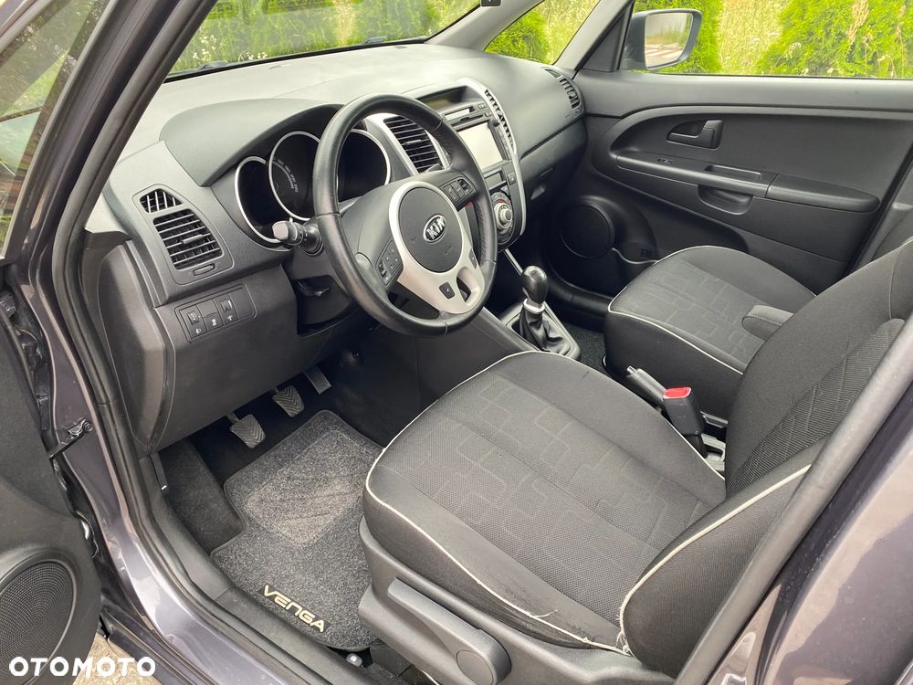 Kia Venga 1.4 CVVT Titanium Collection - 28