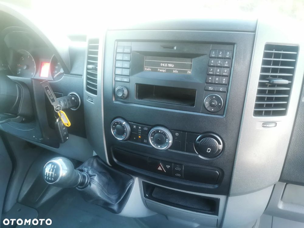 Volkswagen Crafter - 13